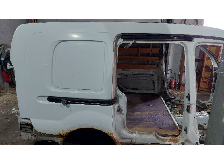 Четверть задняя правая к Renault Kangoo, 2004г.