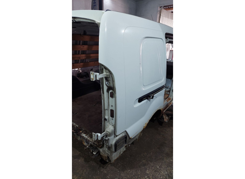 Четверть задняя правая к Renault Kangoo, 2004г.