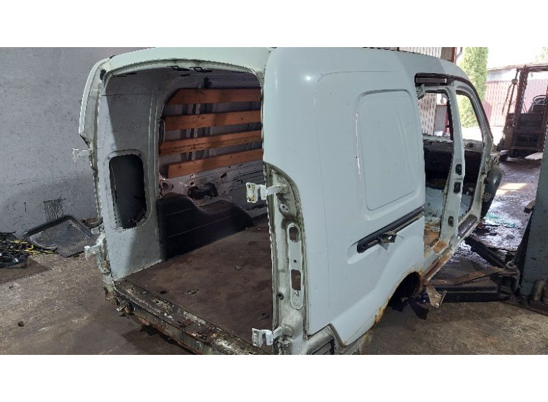 Задняя часть кузова (тазик) к Renault Kangoo, 2004г.