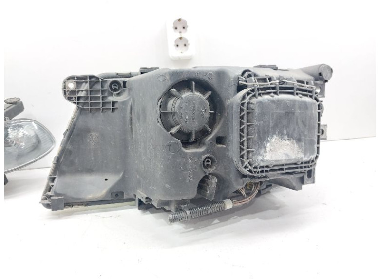 Фара правая к Фара правая к MAN TGX 2014 г. TGX