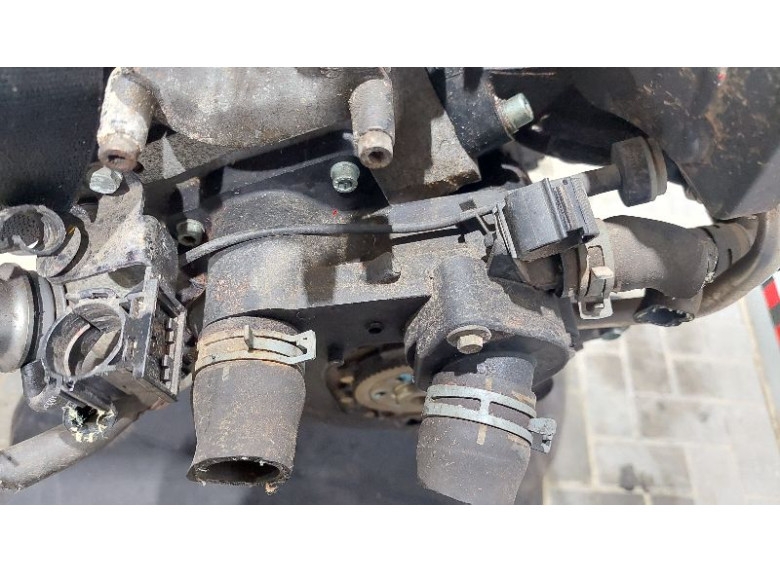 Фланец (тройник) системы охлаждения к Volkswagen Golf, 2002г.