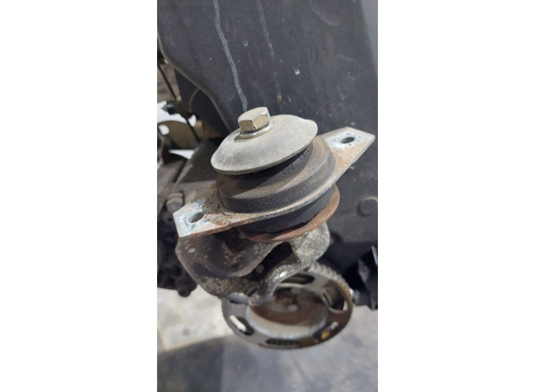 Подушка крепления двигателя к Fiat Punto, 1998г.