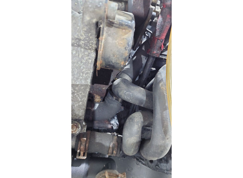 Патрубок (трубопровод, шланг) к Volkswagen Passat, 1995г.