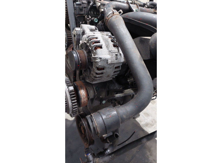 Патрубок радиатора к Volkswagen Passat, 2000г.