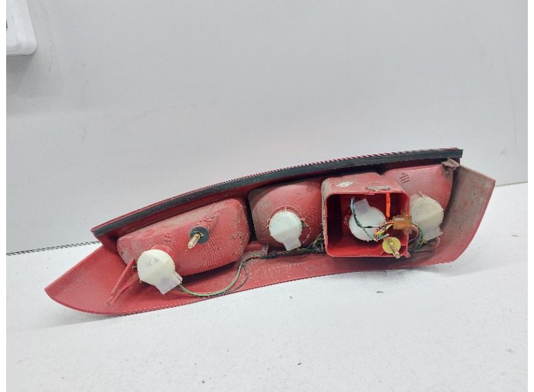 Фонарь задний левый к Фонарь задний левый к Peugeot 807 undefined г. 807