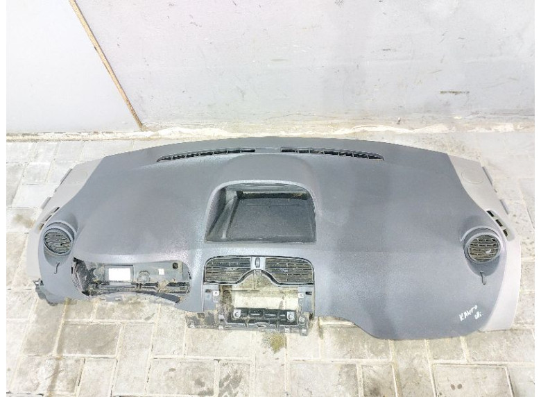 Панель передняя салона (торпедо) к Renault Kangoo, 2008г.