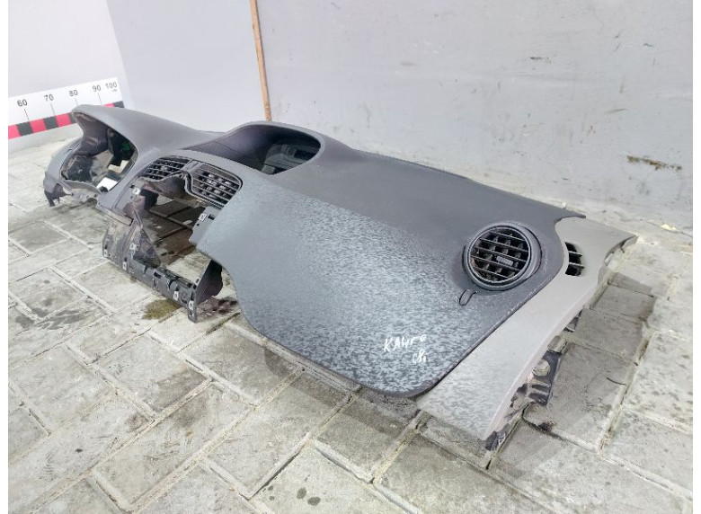 Панель передняя салона (торпедо) к Renault Kangoo, 2008г.