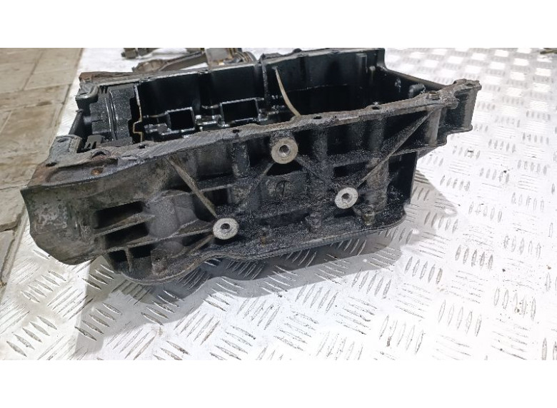 Поддон к Renault Trafic, 2008г.