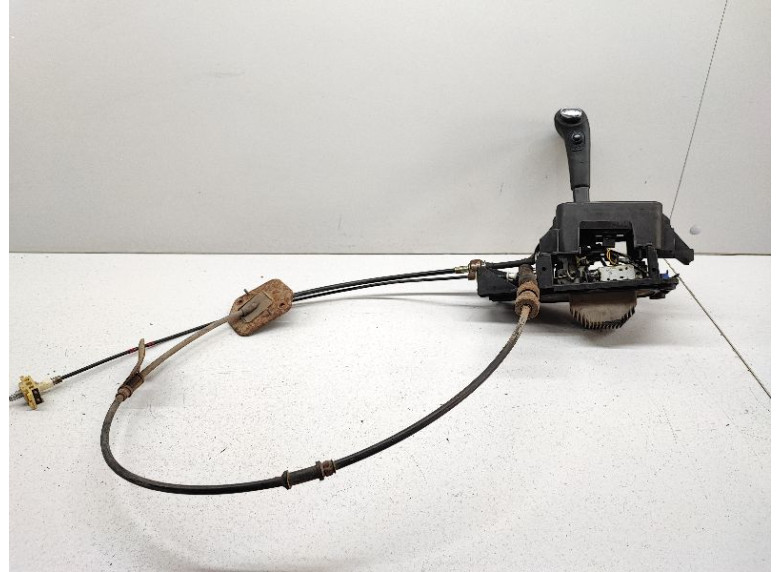 Кулиса к Nissan Almera