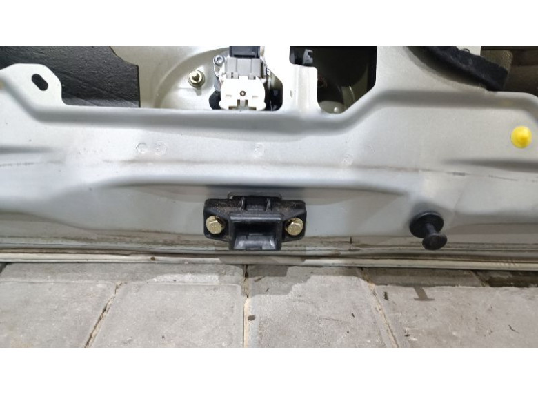 Замок багажника к Renault Scenic, 2002г.