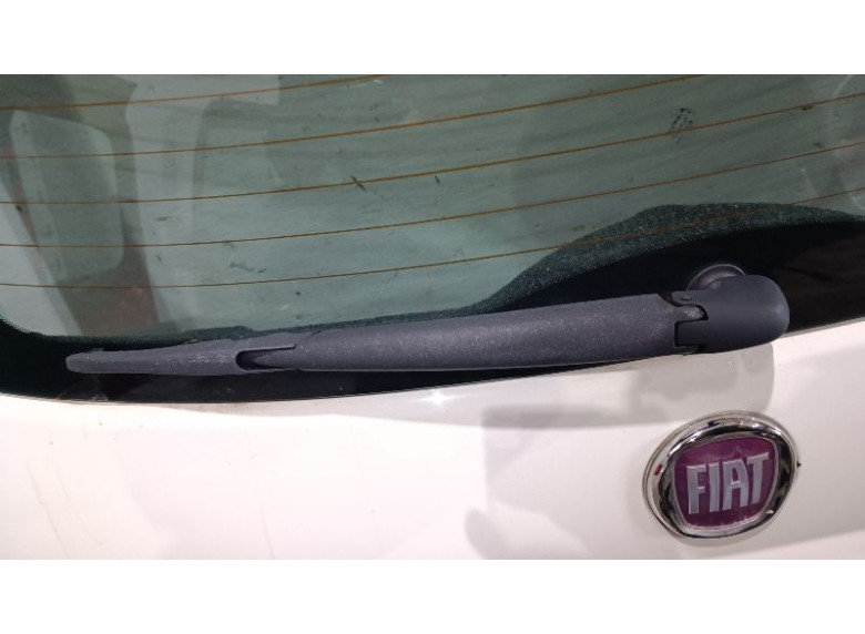 Щеткодержатель задний к Fiat 500, 2011г.