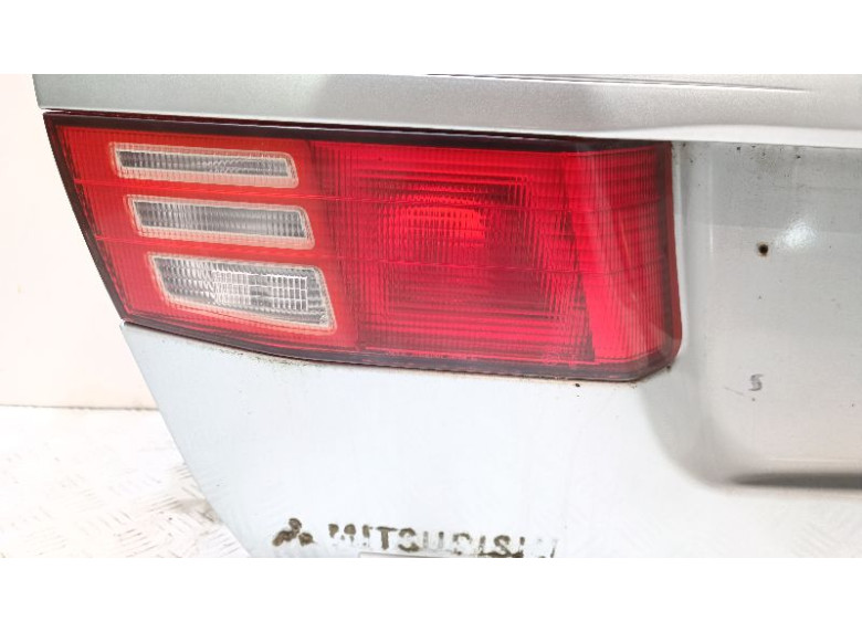 Фонарь крышки багажника левый к Mitsubishi Galant, 2003г.