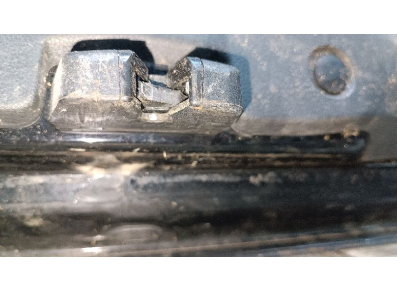 Замок багажника к Peugeot 308, 2008г.