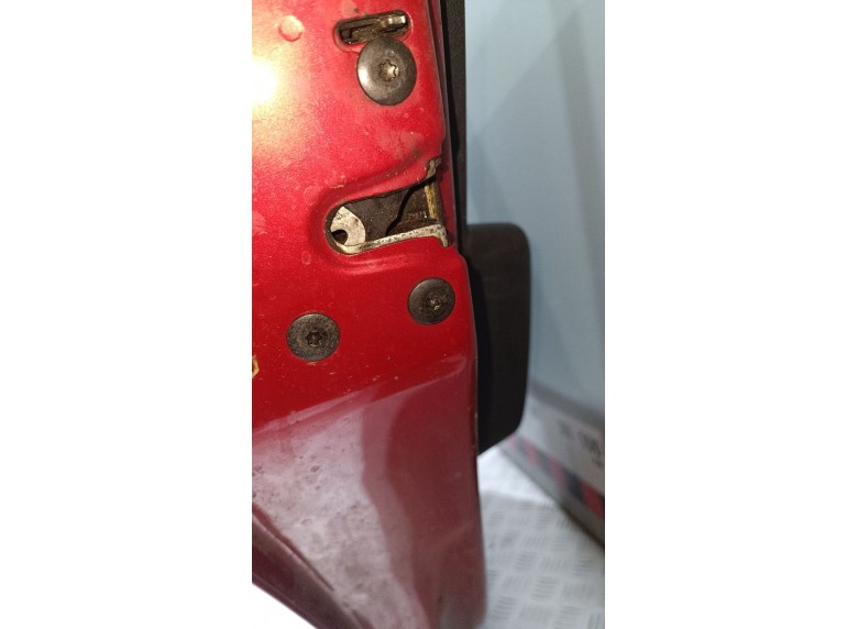 Замок двери задней левой к Dacia Sandero