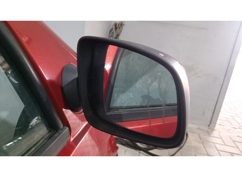 Зеркало наружное правое к Dacia Sandero, 2009г.