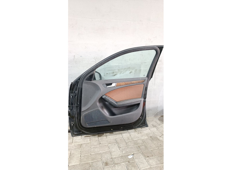 Дверь передняя правая к Audi A4, 2011г.