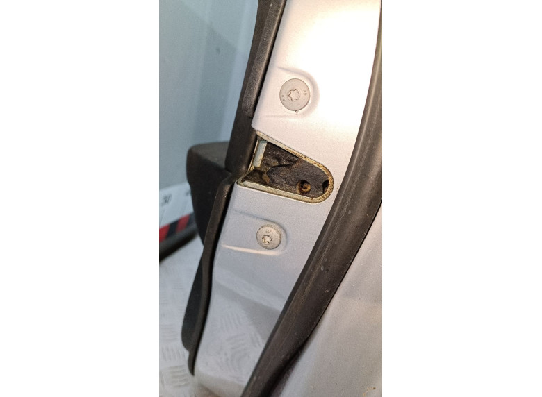 Замок двери передней правой к BMW 5 E39, 1998г.