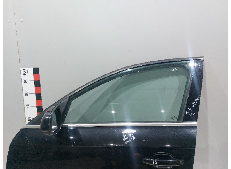 Стекло двери передней левой к Audi A4, 2011г.