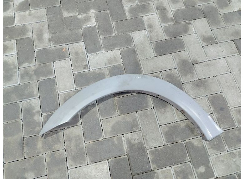 Молдинг (накладка кузовная) к Pontiac Vibe