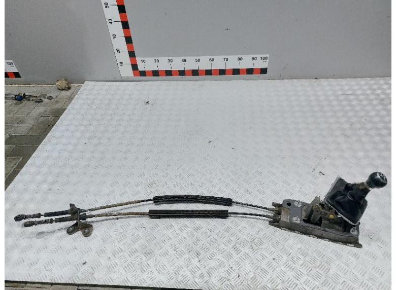 Кулиса к Volkswagen Passat, 2006г.