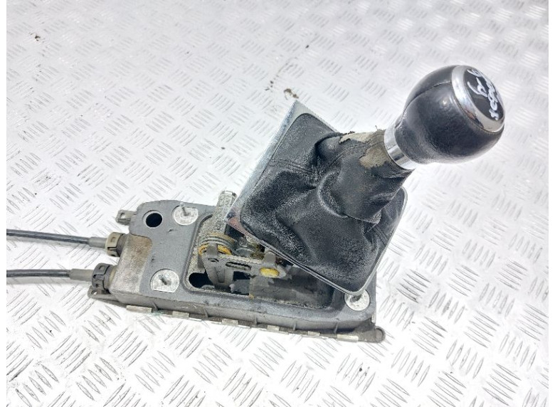 Кулиса к Volkswagen Passat, 2006г.