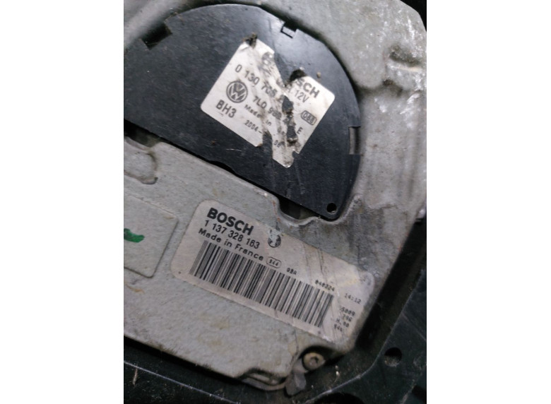 Вентилятор радиатора к Volkswagen Touareg, 2004г.