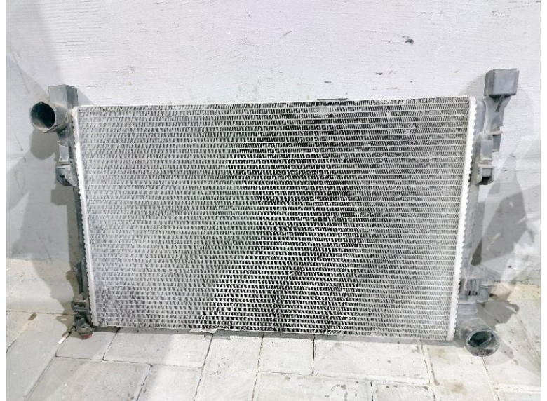 Радиатор (основной) к Mercedes C W203, 2003г.