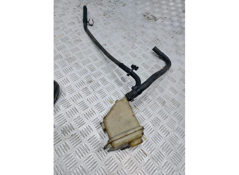 Бачок гидроусилителя к Volkswagen Touareg, 2004г.