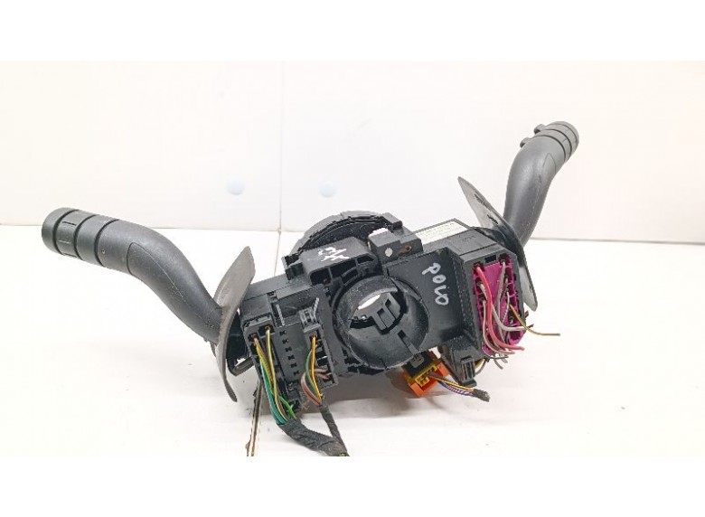 Переключатель подрулевой (стрекоза) к Переключатель подрулевой (стрекоза) к Volkswagen Fox undefined г. Fox