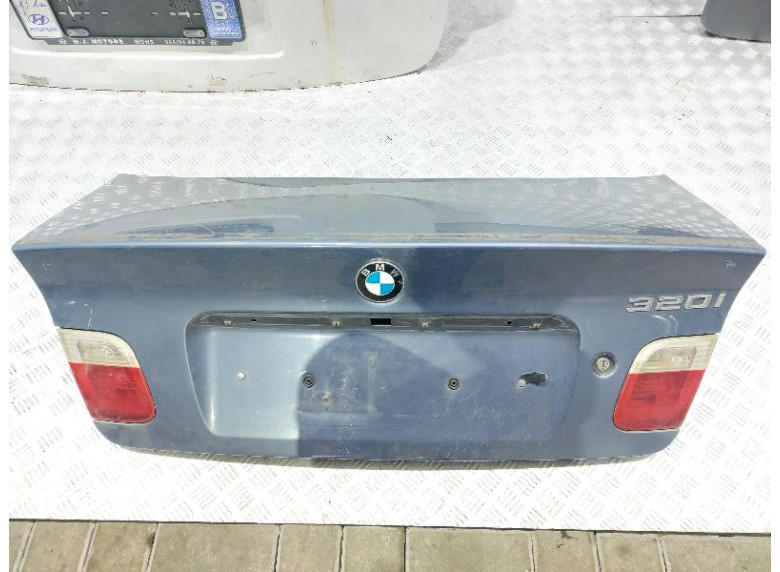 Замок багажника к BMW 3 E46, 2001г.