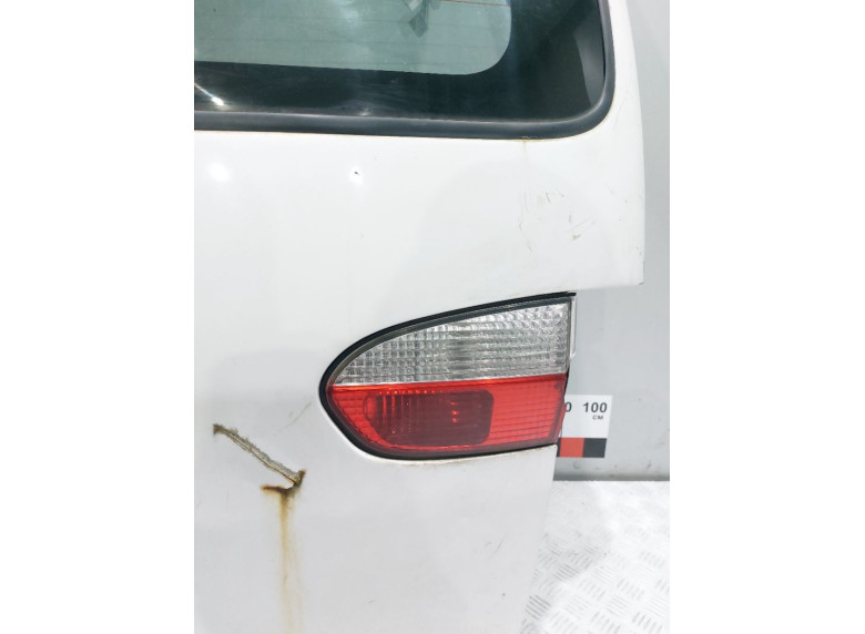Фонарь крышки багажника правый к Hyundai H1, 2004г.