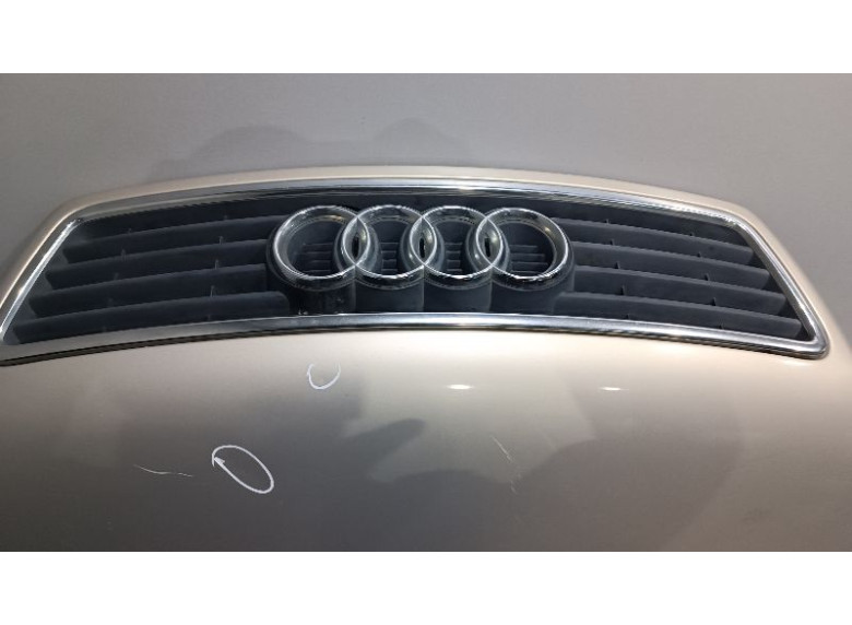 Капот к Audi A6, 1999г.