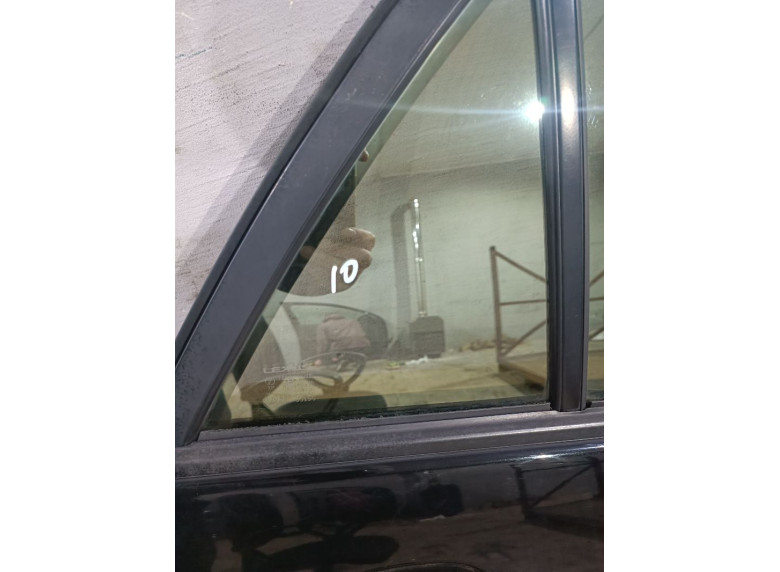 Форточка задняя правая к Lexus RX, 2003г.