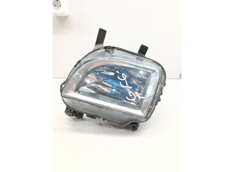 Фара противотуманная правая к Volkswagen Golf GTI, 2010г.