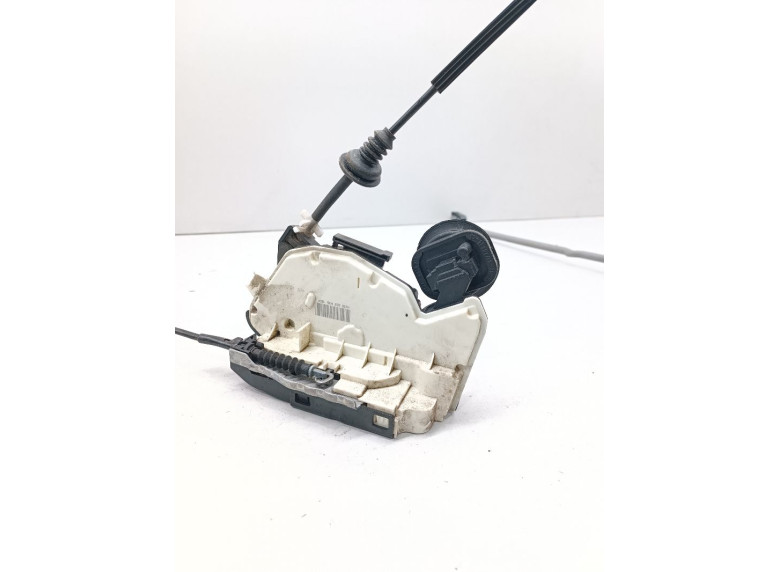 Замок двери задней левой к Volkswagen Golf GTI, 2010г.