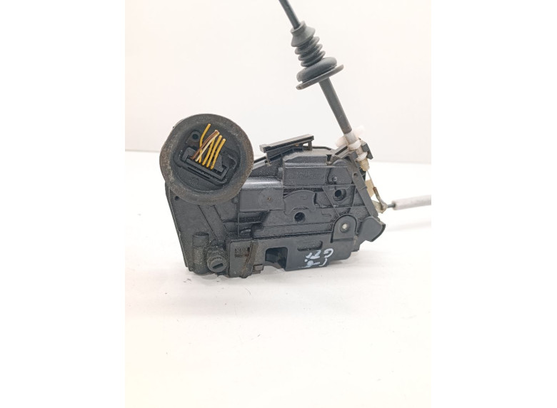 Замок двери задней левой к Volkswagen Golf GTI, 2010г.