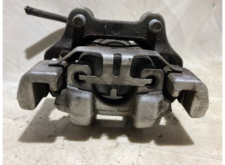 Суппорт задний левый к BMW 3 F30/F31/GT F34, 2017г.