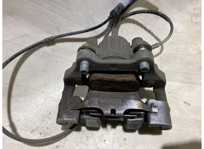 Суппорт задний правый к BMW 3 F30/F31/GT F34, 2017г.