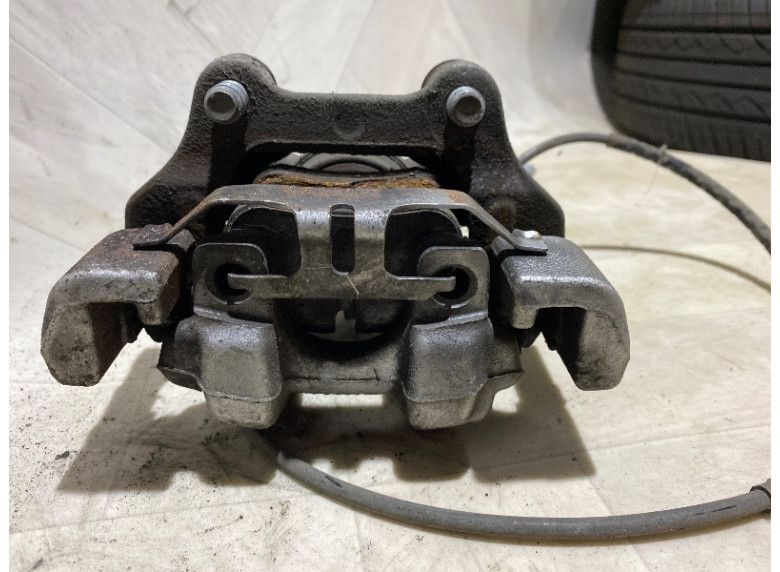 Суппорт задний правый к BMW 3 F30/F31/GT F34, 2017г.