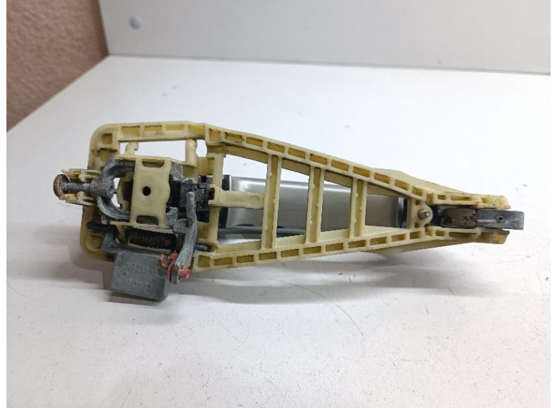 Ручка наружная передняя правая к Opel Vectra, 2003г.