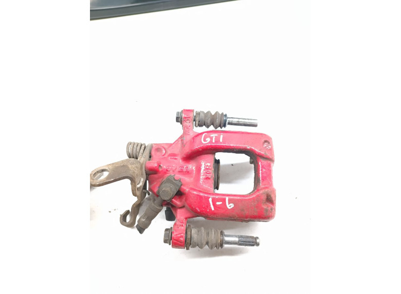 Суппорт задний правый к Volkswagen Golf GTI, 2010г.