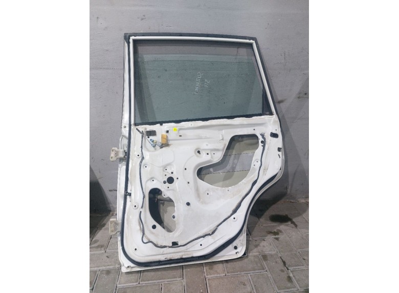 Дверь задняя правая к Дверь задняя правая к Suzuki Aerio undefined г. Aerio