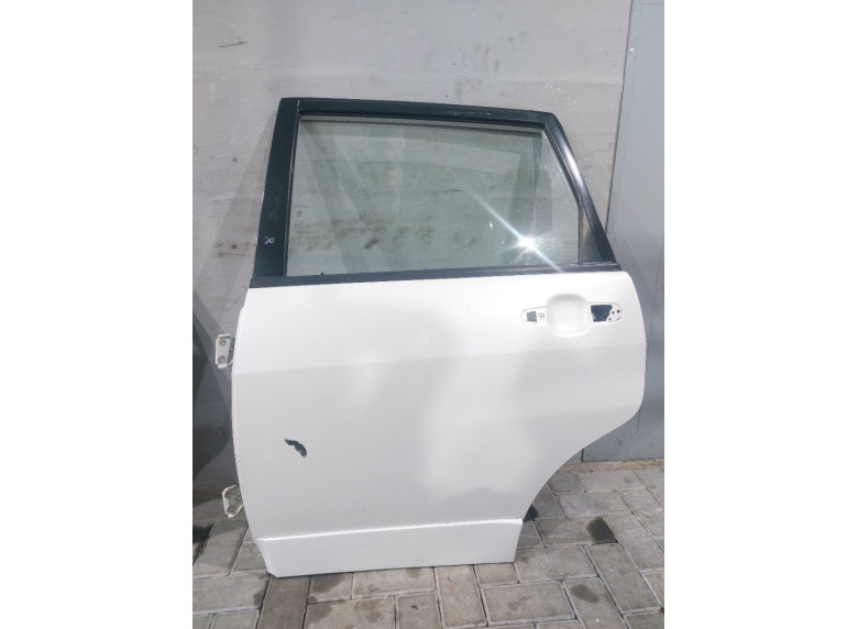 Дверь задняя левая к Suzuki Aerio, 2002г.