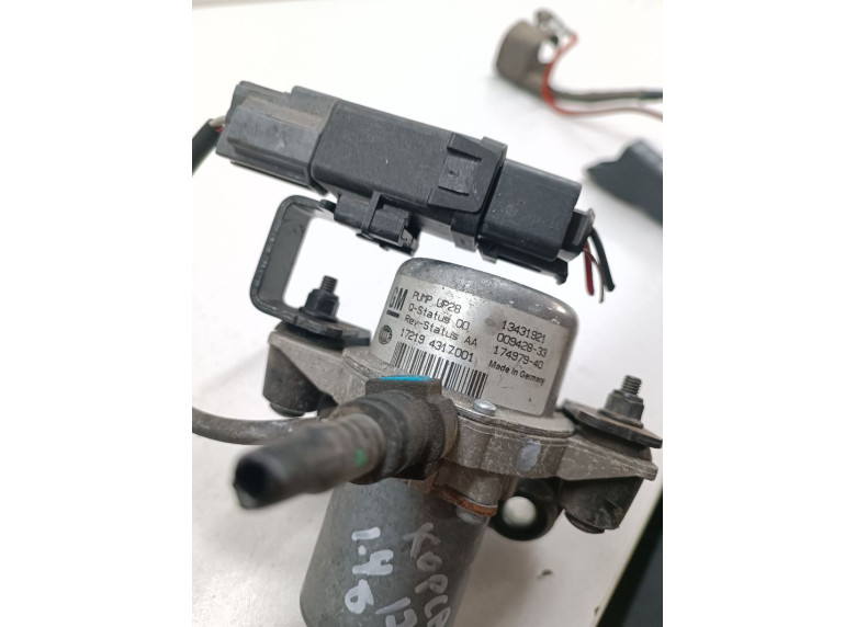 Насос вакуумный к Opel Corsa, 2017г.