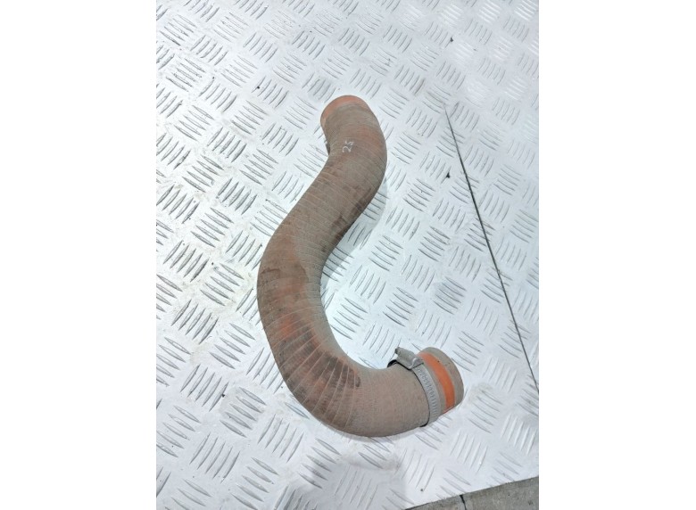 Патрубок интеркулера к Mitsubishi Fuso Canter