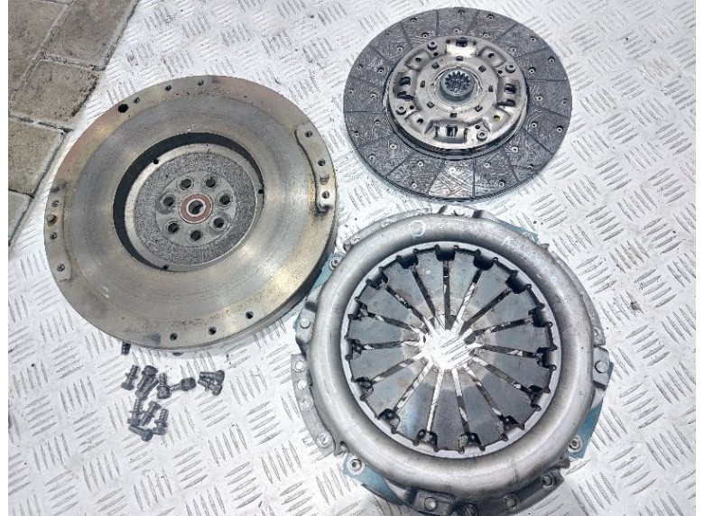 Комплект сцепления к Mitsubishi Fuso Canter