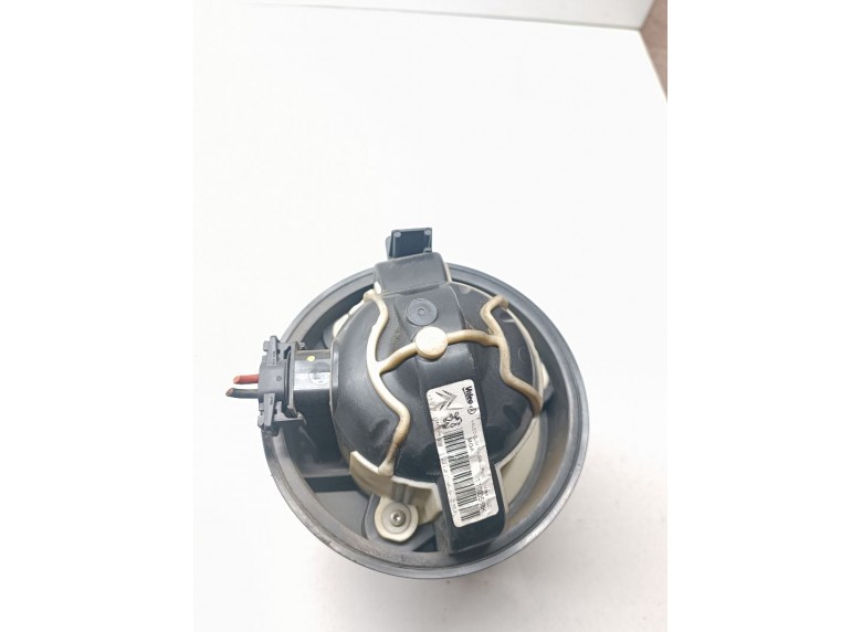 Моторчик печки к Citroen C3 Picasso