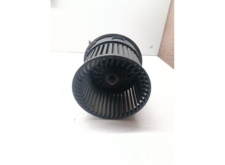 Моторчик печки к Моторчик печки к Citroen C3Picasso 2009 г. C3 Picasso