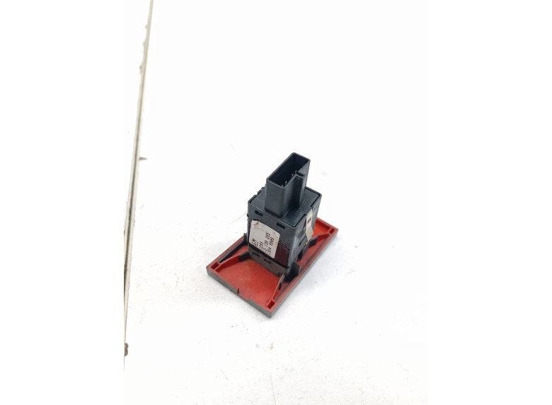 Кнопка аварийной сигнализации к Opel Vectra, 2003г.