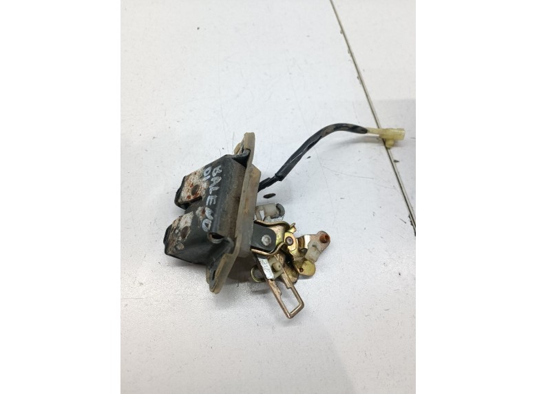 Замок багажника к Suzuki Baleno